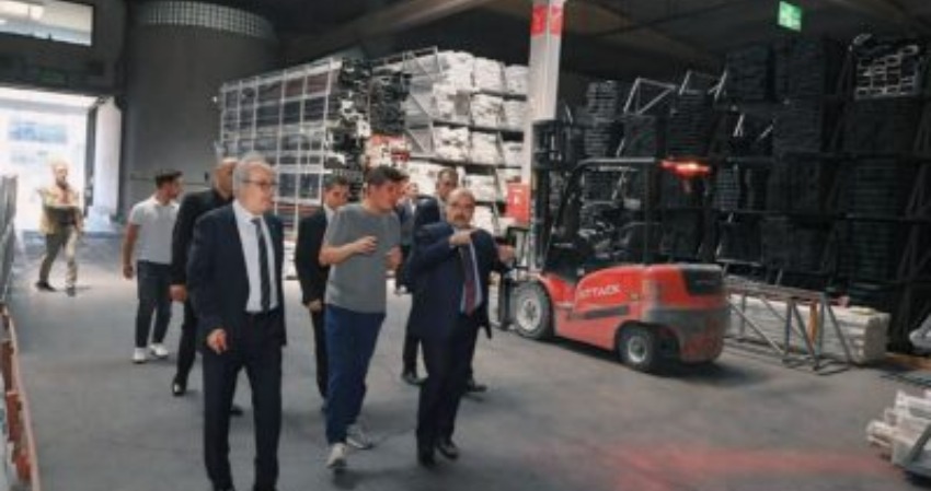 Bal�kesir valimiz �SMA�L USTAO�LU'nun fabrikam�za ger�ekle�tirdi�i ziyaret